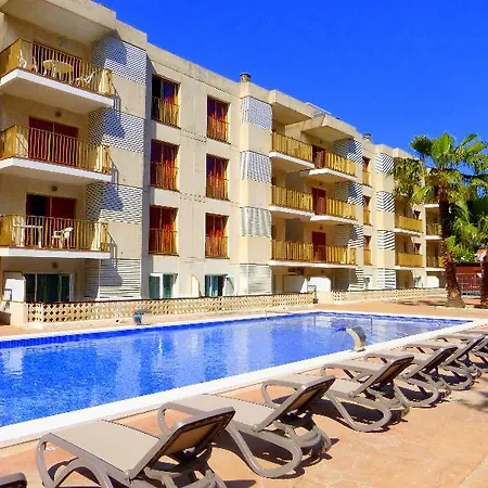 Pins Marina Daire